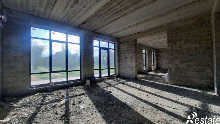 Торговое помещение улица Мовсисяна, 23,  д. 23