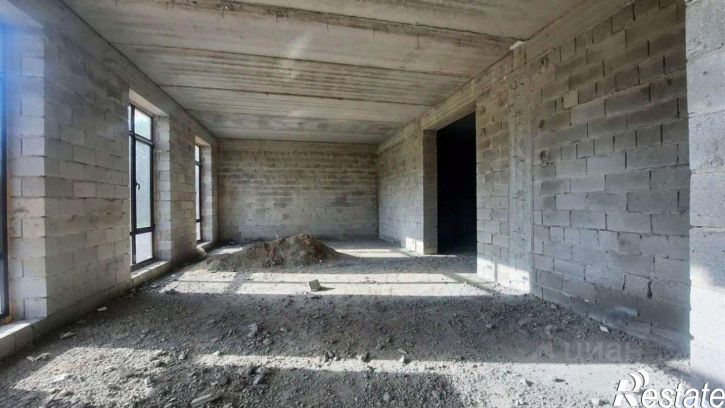 Торговое помещение улица Мовсисяна, 23,  д. 23