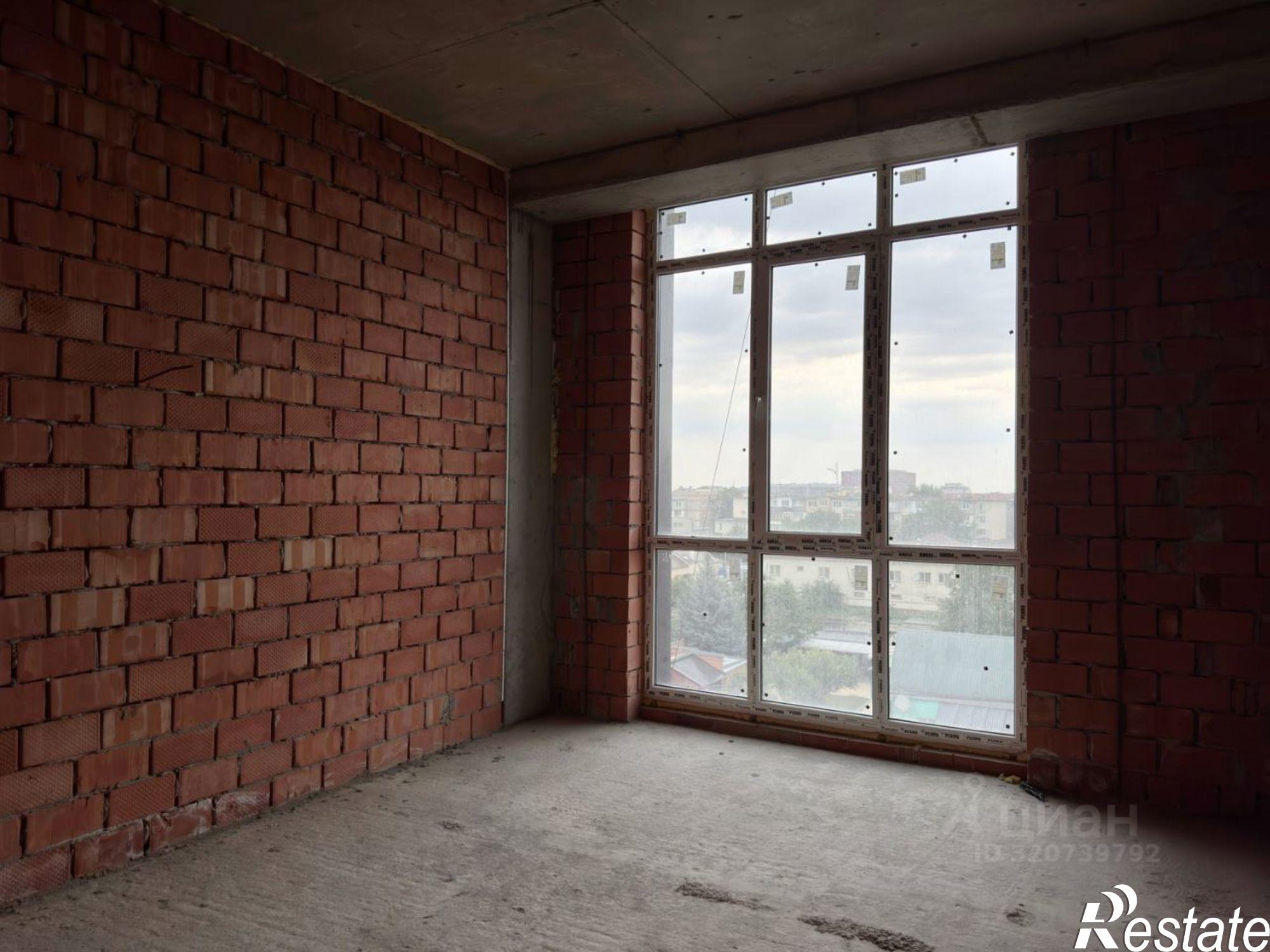 Купить квартиру за 1 824 000 рублей на ул Тарчокова, 56