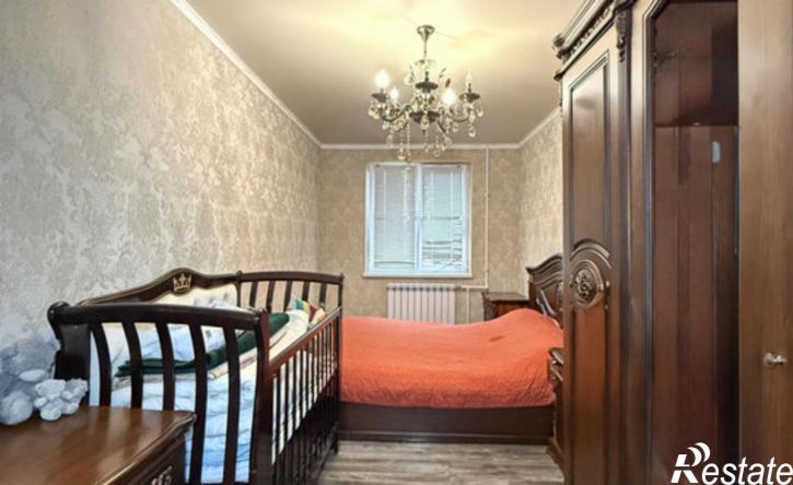 2-комн квартира улица Калмыкова, 235,  д. 235