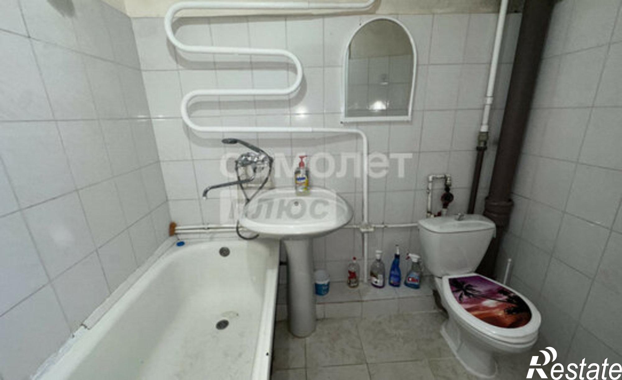 Купить квартиру за 3 570 000 рублей на улица Комарова, 1