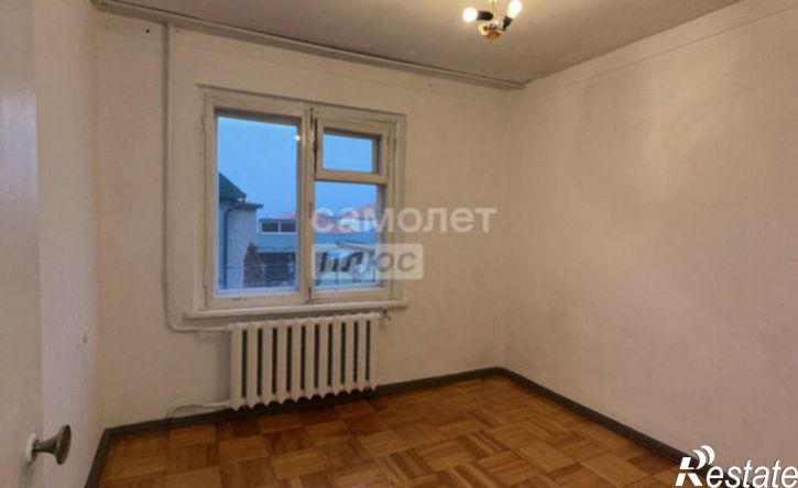 2-комн квартира улица Комарова, 1,  д. 1