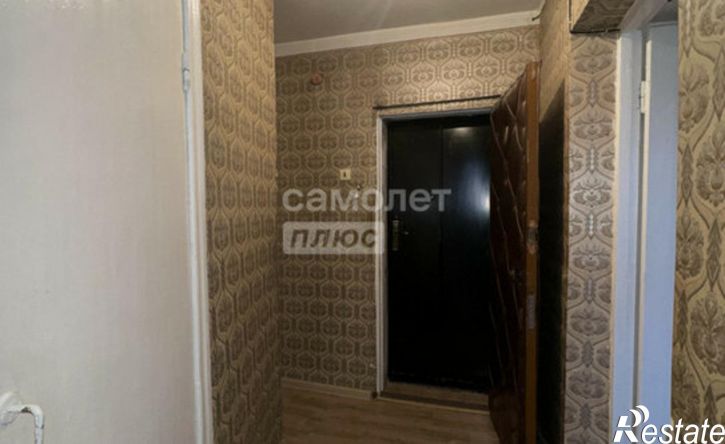 2-комн квартира улица Комарова, 1,  д. 1