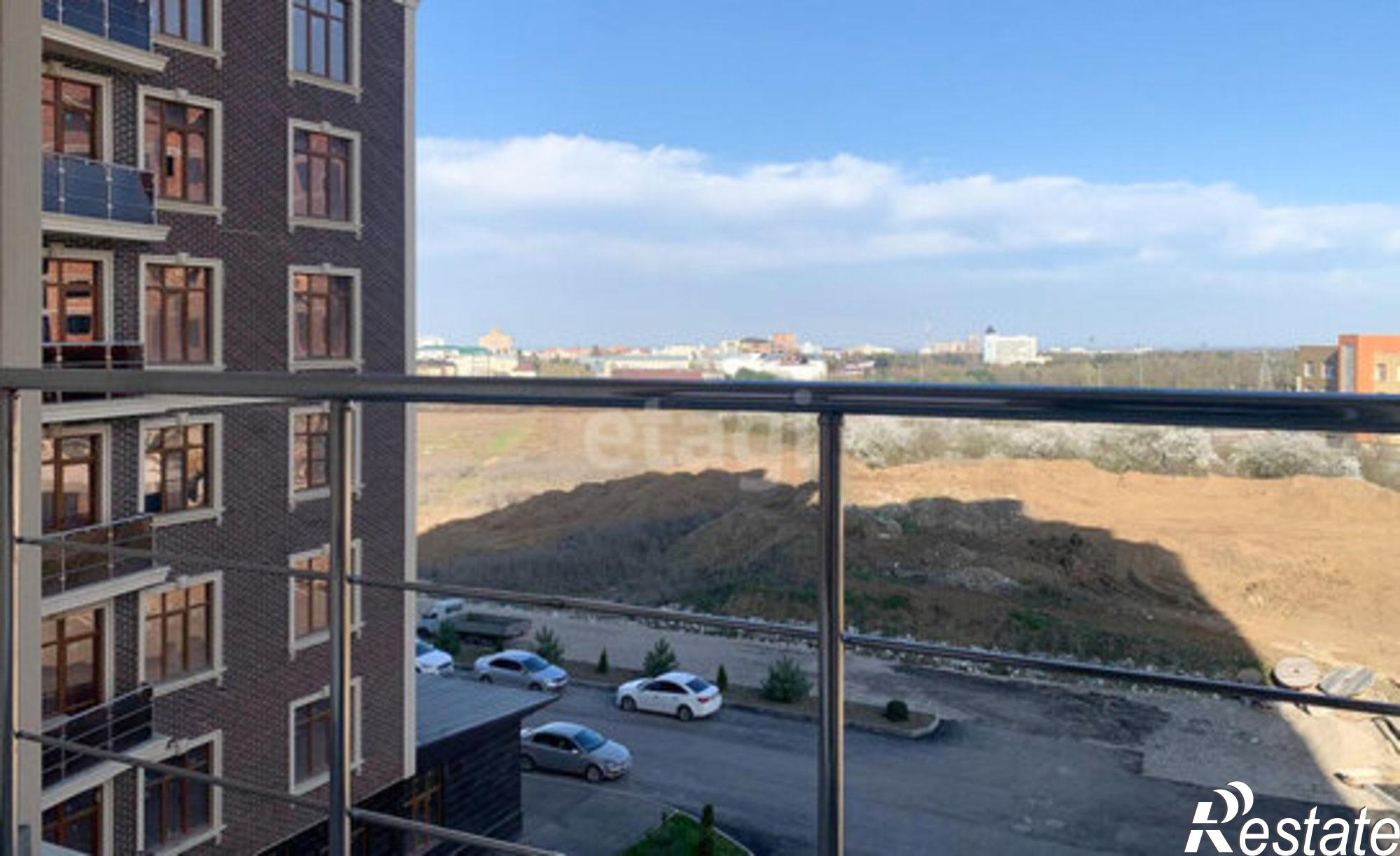 Купить квартиру за 13 000 000 рублей на улица Тлостанова, 16