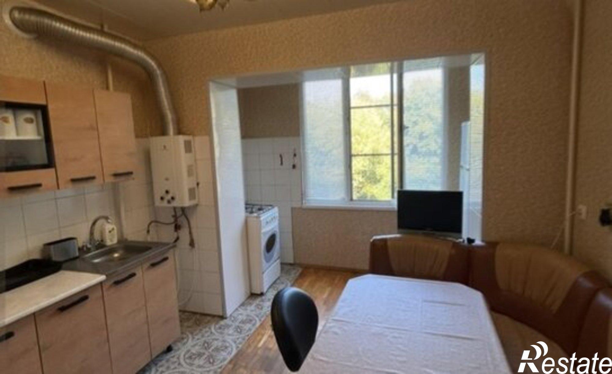 Купить квартиру за 6 700 000 рублей на улица Карашаева, 7