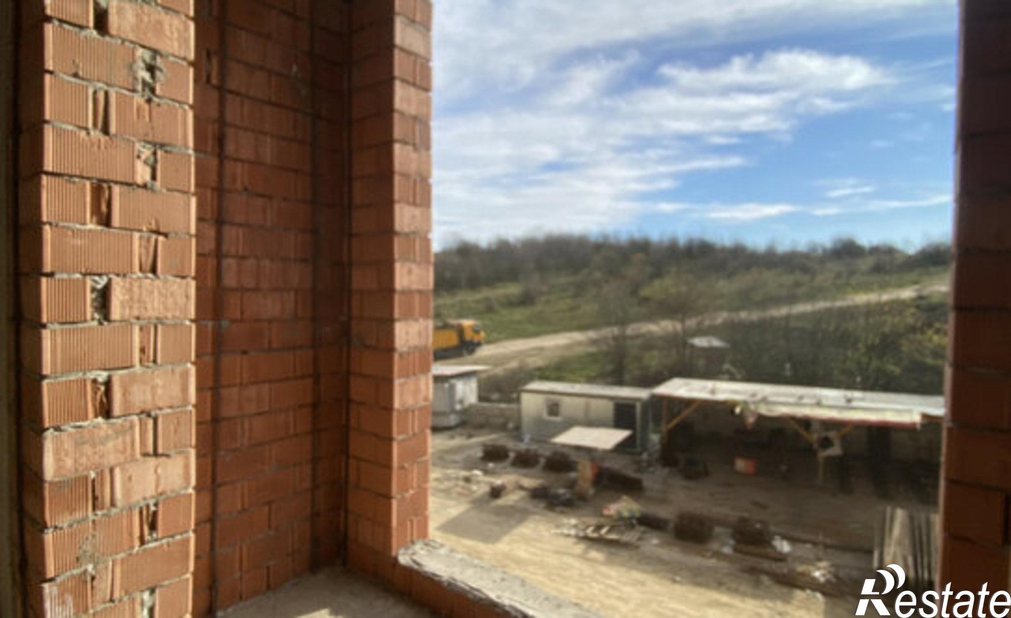 Купить квартиру за 1 741 510 рублей на район Горная, Солнечная улица, 40