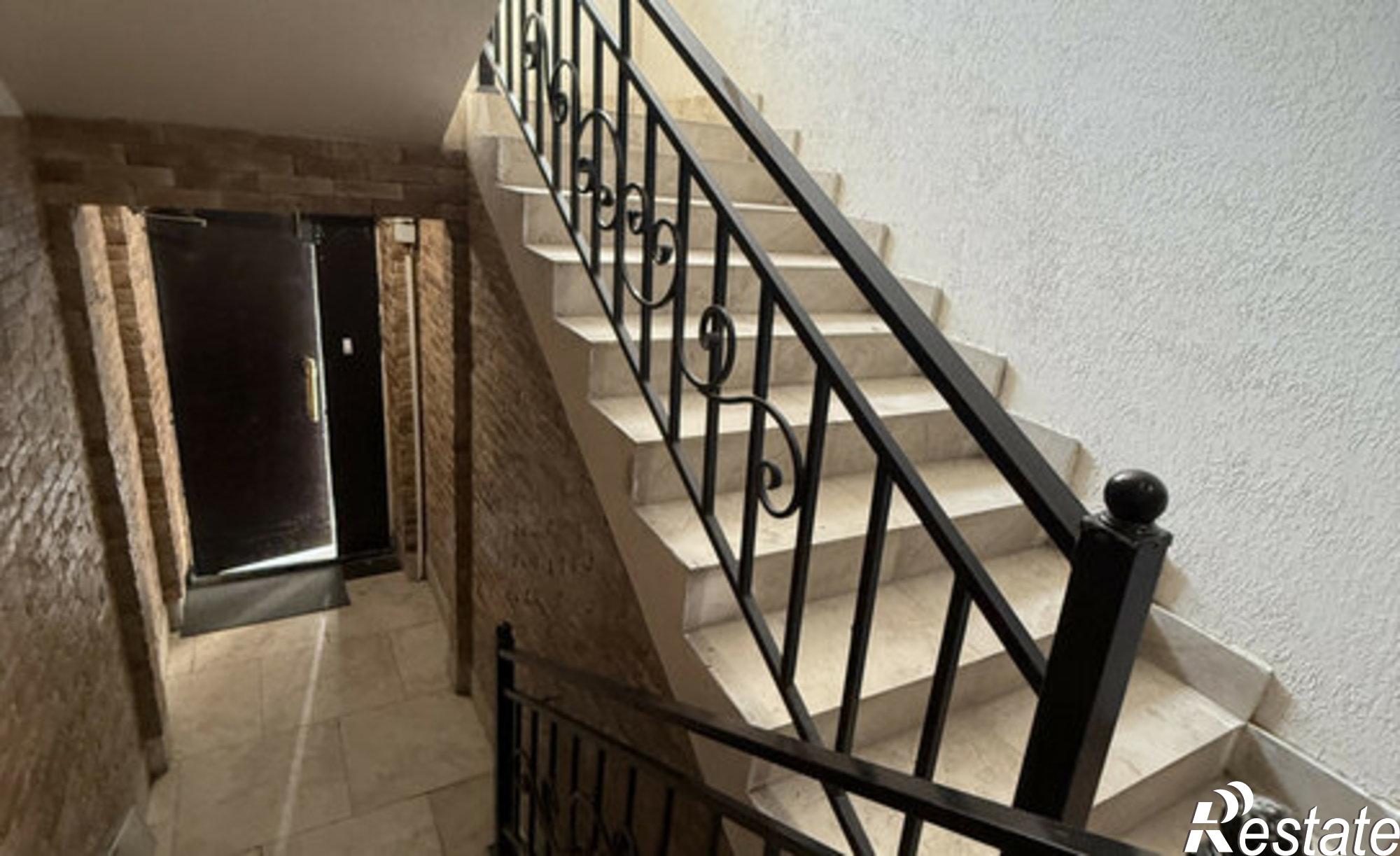 Купить квартиру за 5 600 000 рублей на ул Шарданова, 48 2