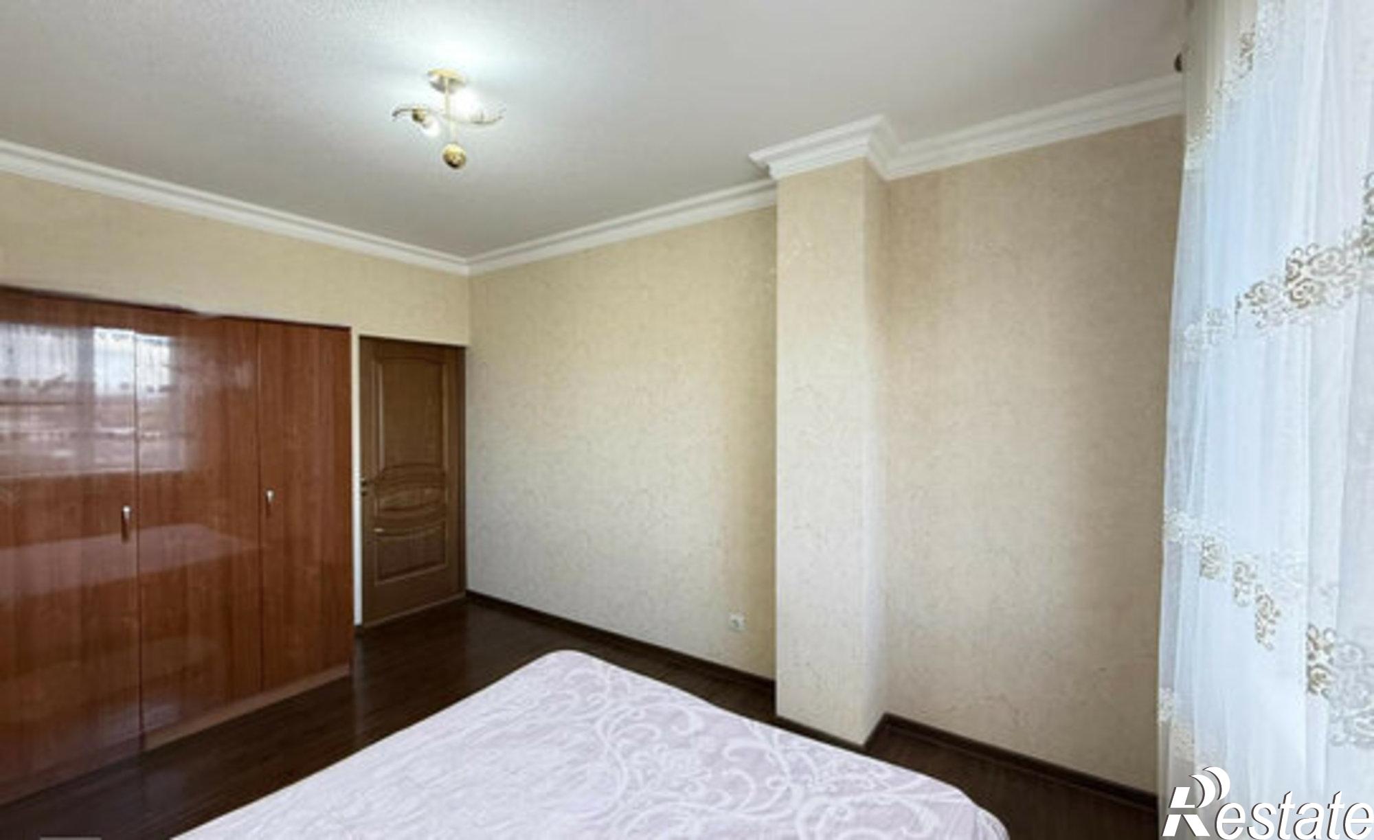 Купить квартиру за 6 300 000 рублей на улица Ахохова, 190А