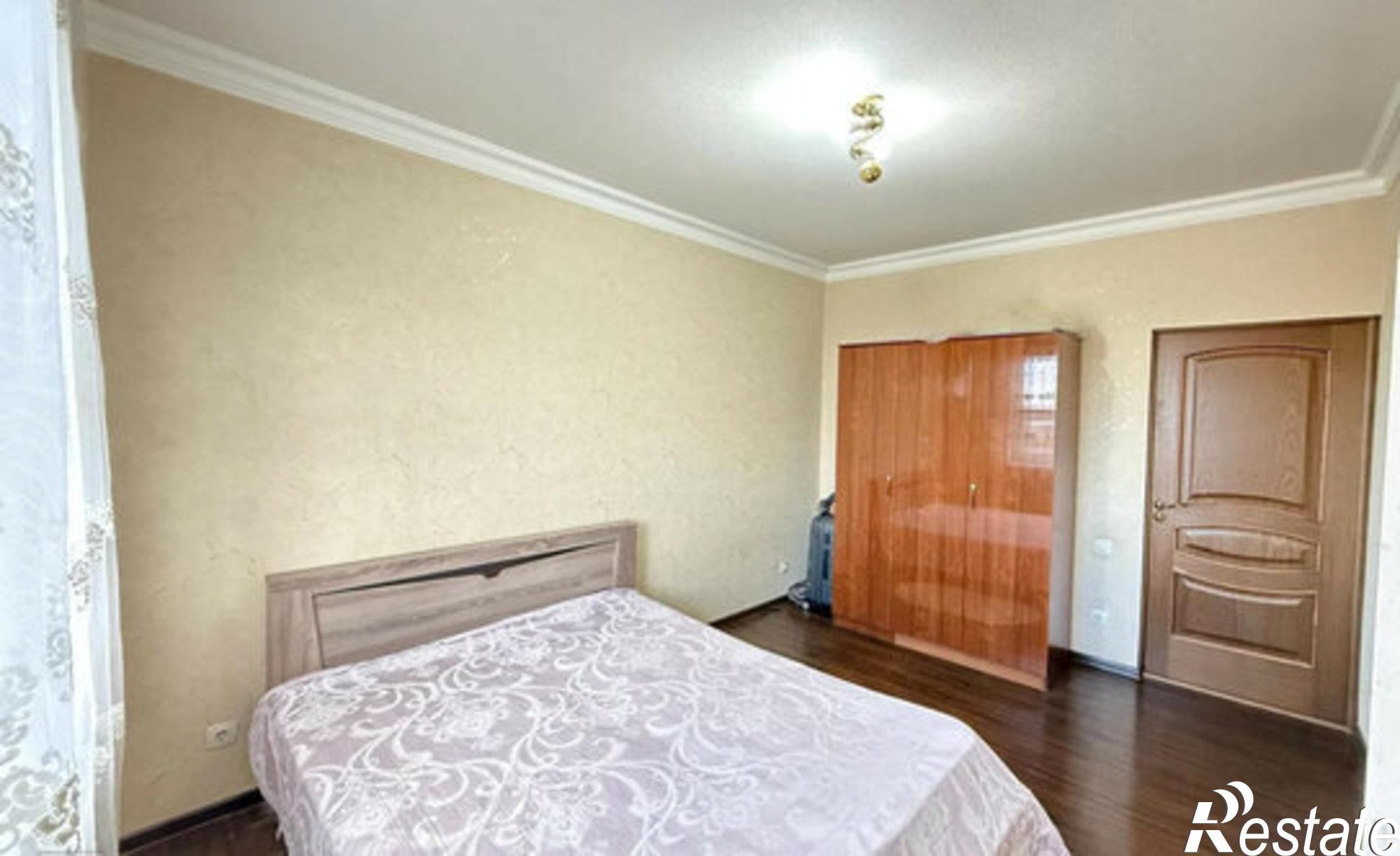 Купить квартиру за 6 300 000 рублей на улица Ахохова, 190А