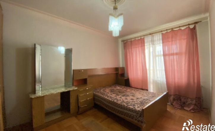 2-комн квартира улица Гагарина, 24,  д. 24