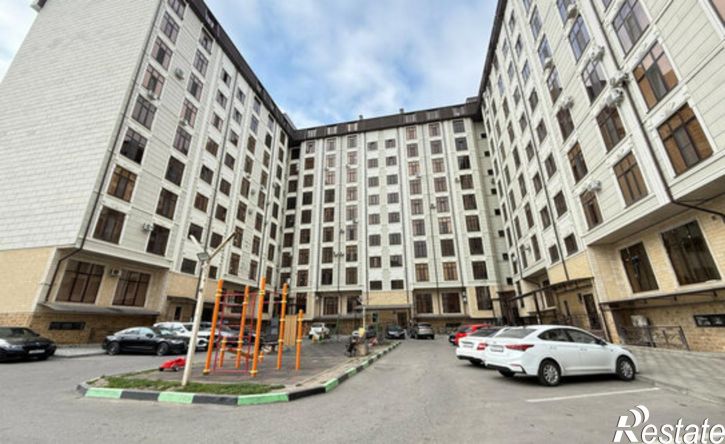 4-комн квартира улица Кирова - улица Тлостанова, 28,  д. 28