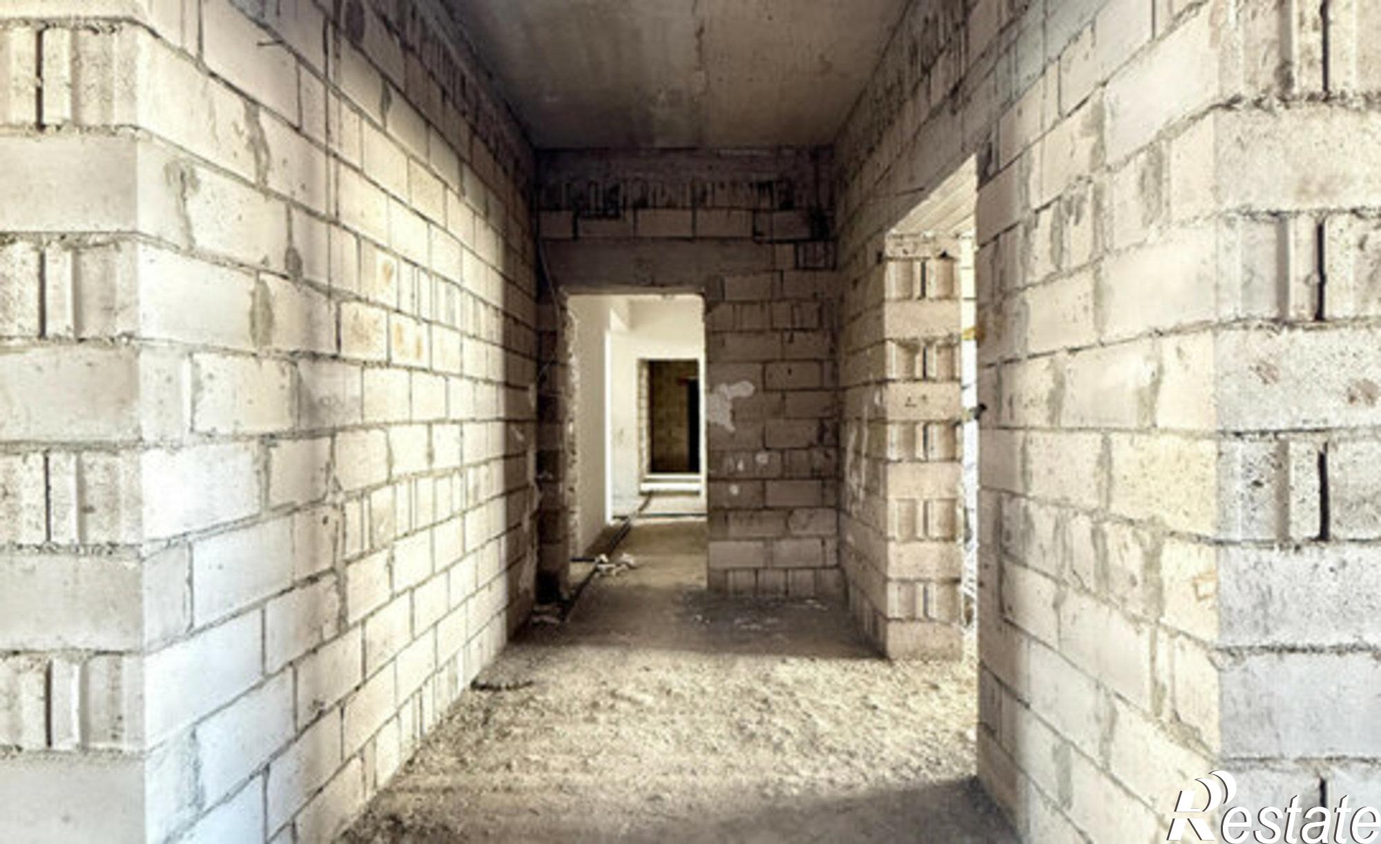 Купить квартиру за 2 400 000 рублей на Солнечная улица, 8 к1