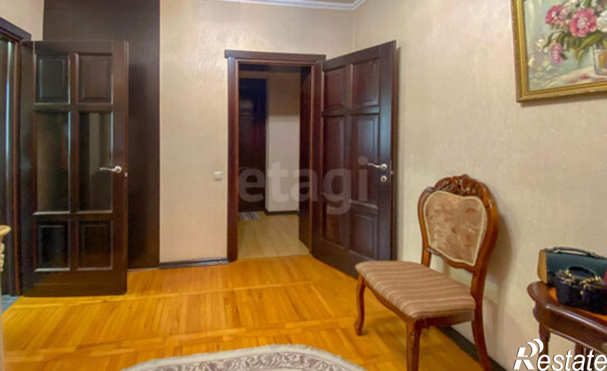 Купить квартиру за 9 000 000 рублей на улица Карашаева, 15