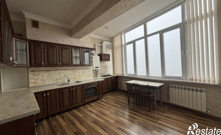 2-комн квартира улица Чернышевского, 222,  д. 222