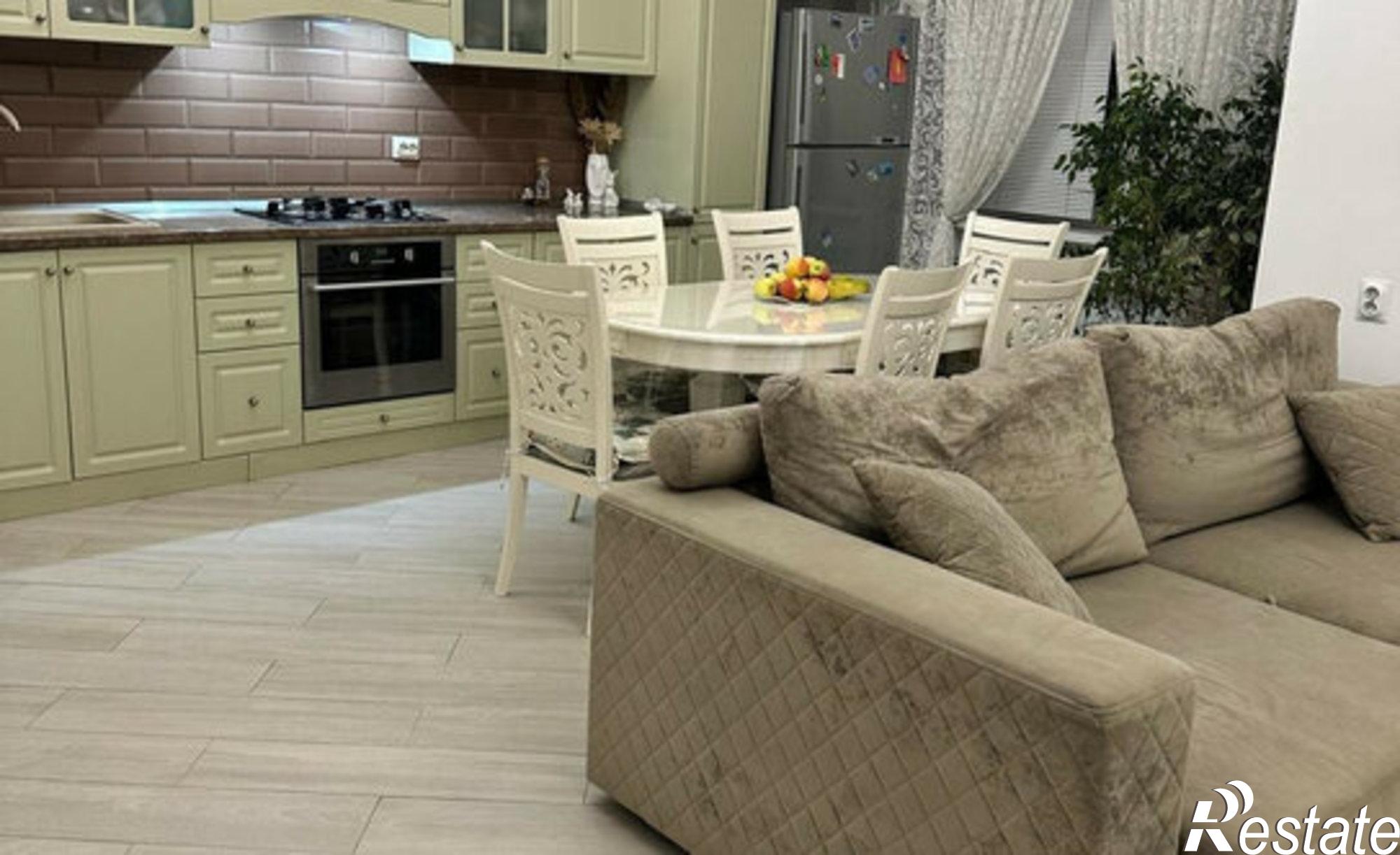 Купить квартиру за 6 150 000 рублей на ул Балкарская, 97 1