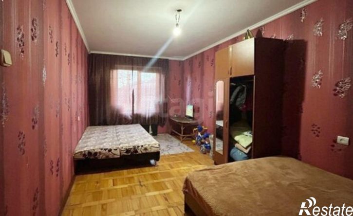 1-комн квартира улица Хмельницкого - улица Гагарина, 2 к2,  д. 2 к2