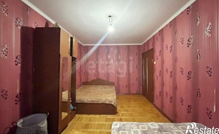 1-комн квартира улица Хмельницкого - улица Гагарина, 2 к2,  д. 2 к2