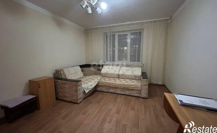 2-комн квартира улица Хмельницкого - улица Гагарина, 34,  д. 34