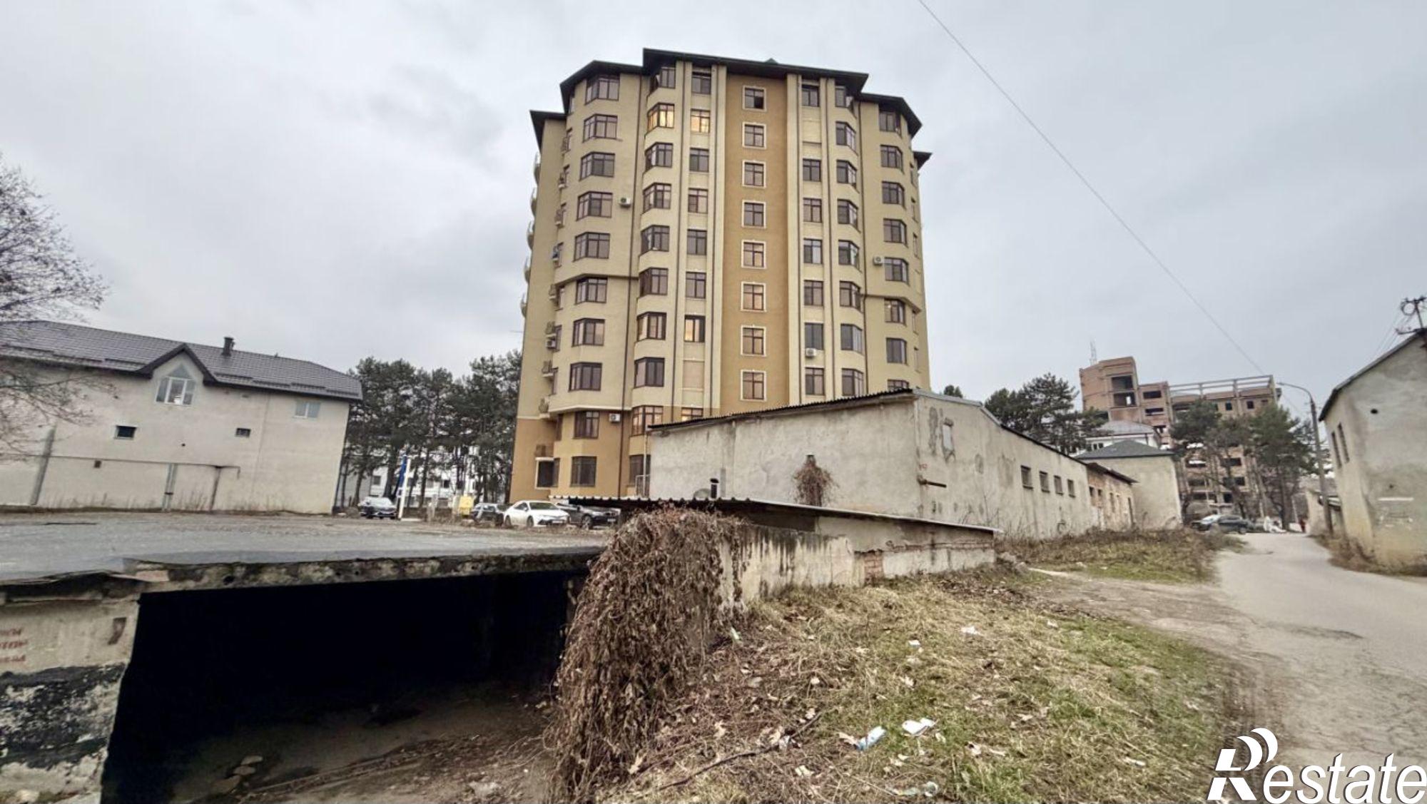Купить гараж, место в паркинге за 2 000 000 рублей на пр-кт Кулиева, 3