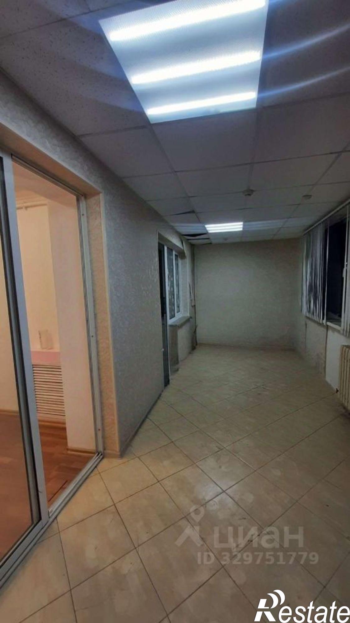 Купить торговое помещение за 6 125 320 рублей на улица Тарчокова