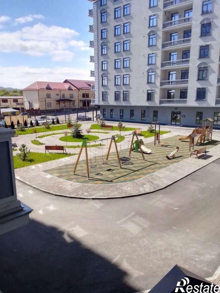4-комн квартира улица Биттирова, 123,  д. 123