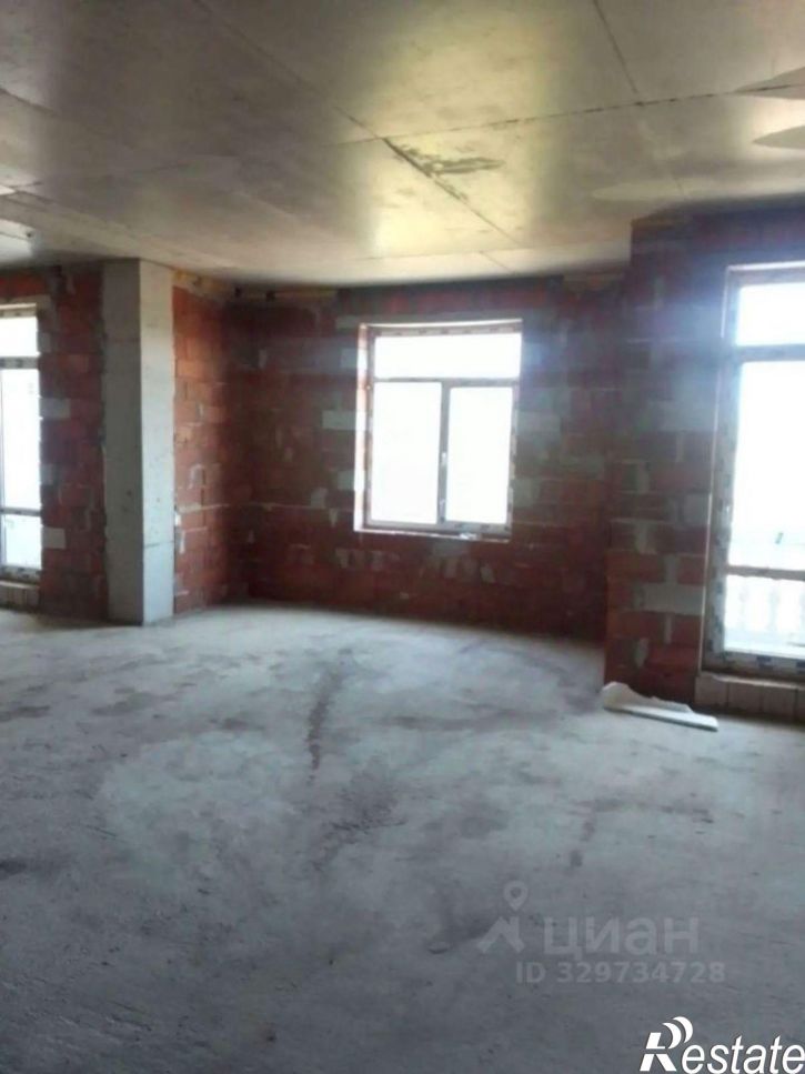 4-комн квартира улица Биттирова, 123,  д. 123