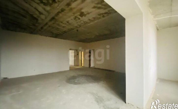 4-комн квартира улица Кирова - улица Тлостанова, 28Б,  д. 28Б
