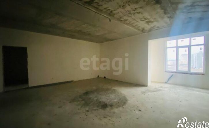 4-комн квартира улица Кирова - улица Тлостанова, 28Б,  д. 28Б