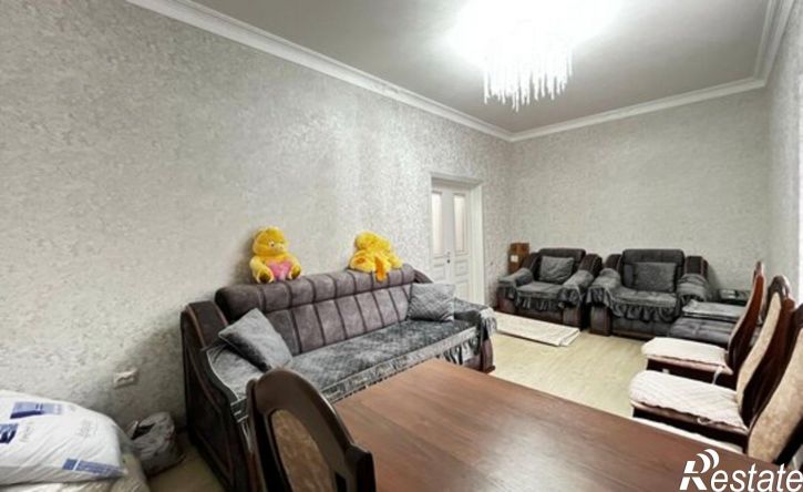 2-комн квартира улица Беровых, 56,  д. 56