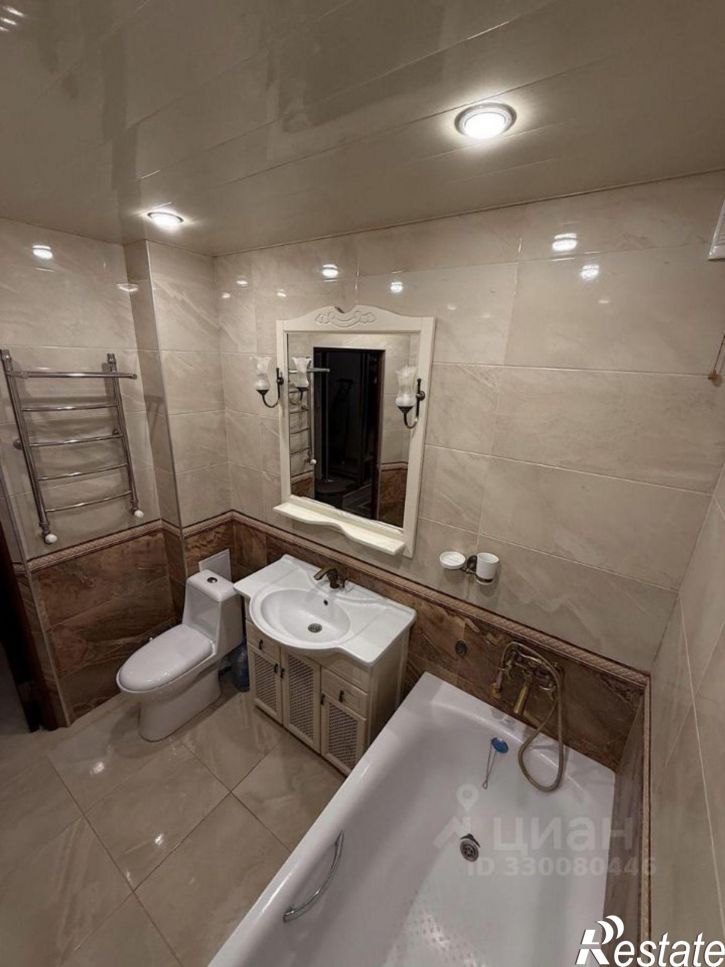 3-комн квартира проспект Кулиева, 30А,  д. 30А