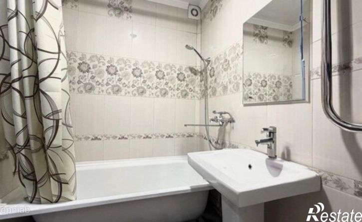 3-комн квартира улица Ватутина, 27,  д. 27
