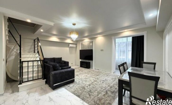 6-комн квартира улица Шарданова, 48 к2,  д. 48 к2