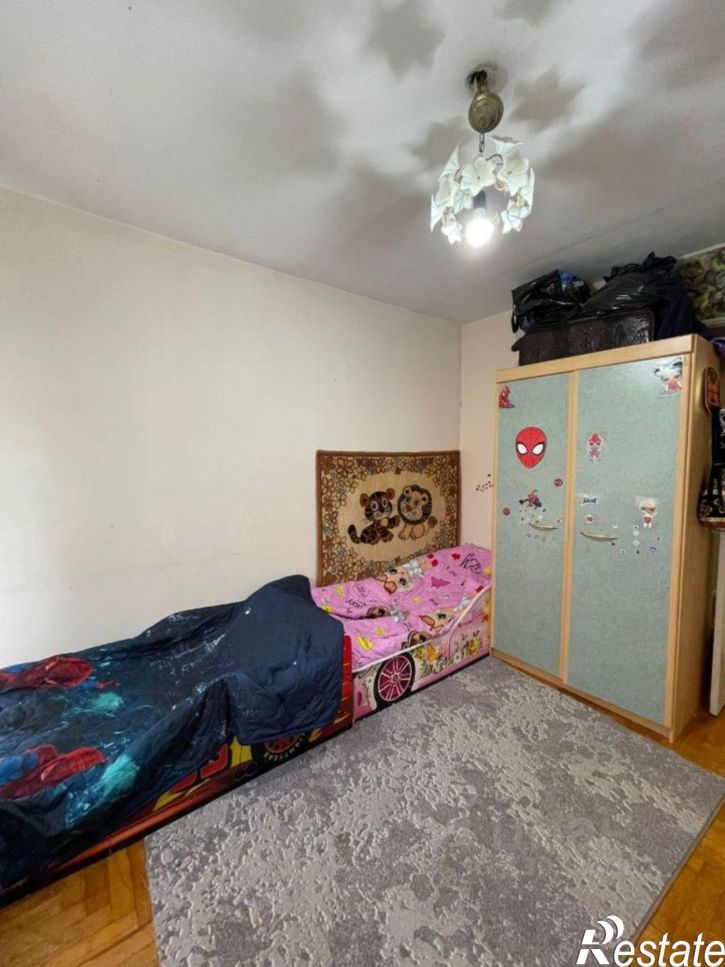 3-комн квартира ул Карашаева, 9,  д. 9