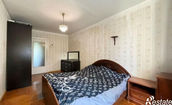 3-комн квартира улица Карашаева, 9,  д. 9