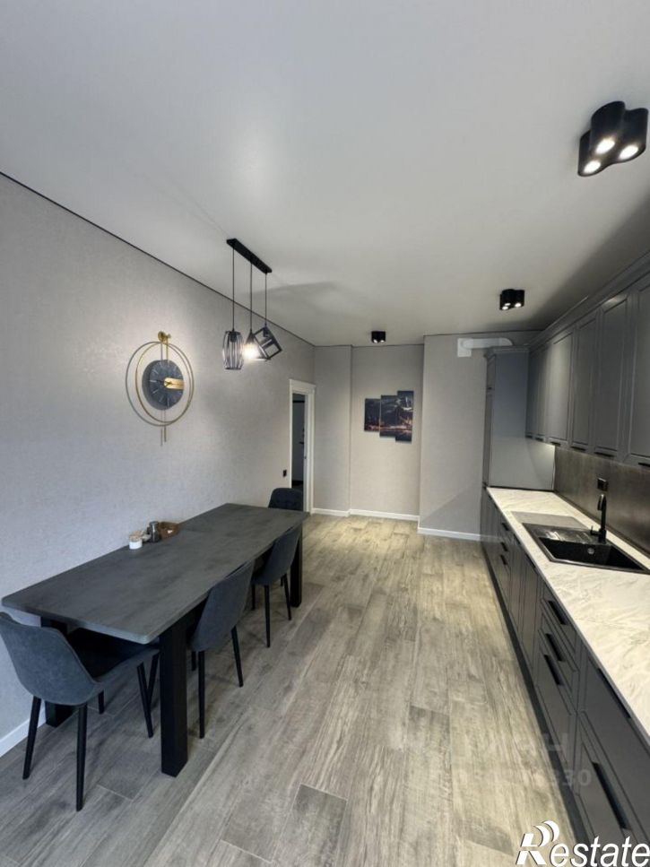 3-комн квартира улица Атажукина, 10Б,  д. 10Б