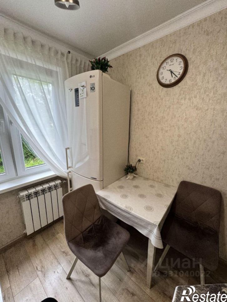 4-комн квартира улица Ватутина, 31,  д. 31