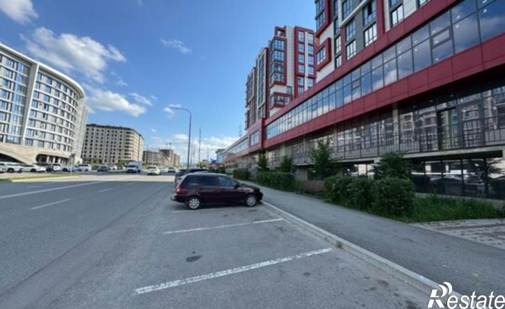 3-комн квартира улица Тлостанова, 75
