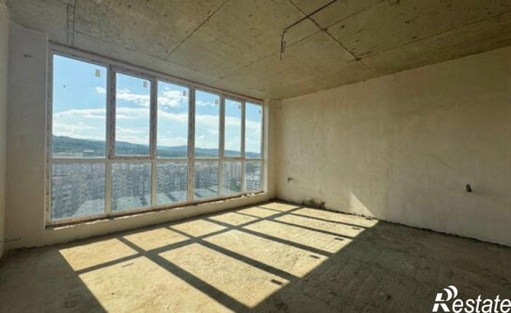 3-комн квартира улица Тлостанова, 75