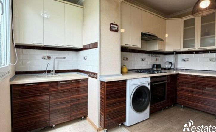 2-комн квартира улица Захарова, 82,  д. 82