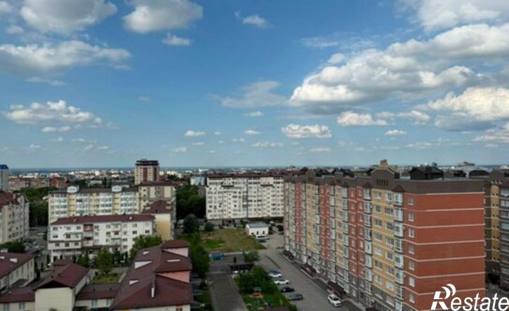 3-комн квартира улица Кирова - улица Тлостанова, 28,  д. 28