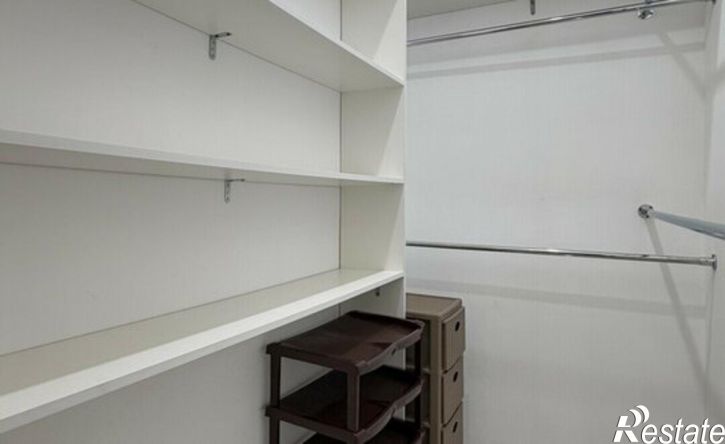 3-комн квартира улица Кирова - улица Тлостанова, 32,  д. 32
