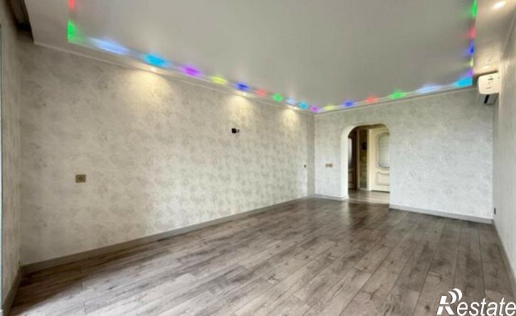 3-комн квартира улица Тарчокова, 54Б,  д. 54Б