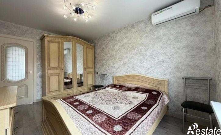 3-комн квартира улица Тарчокова, 54Б,  д. 54Б