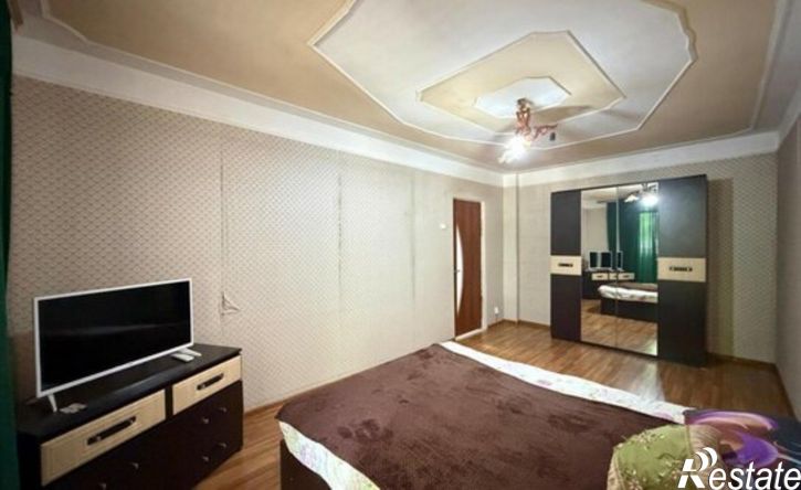 1-комн квартира улица Калмыкова, 231,  д. 231