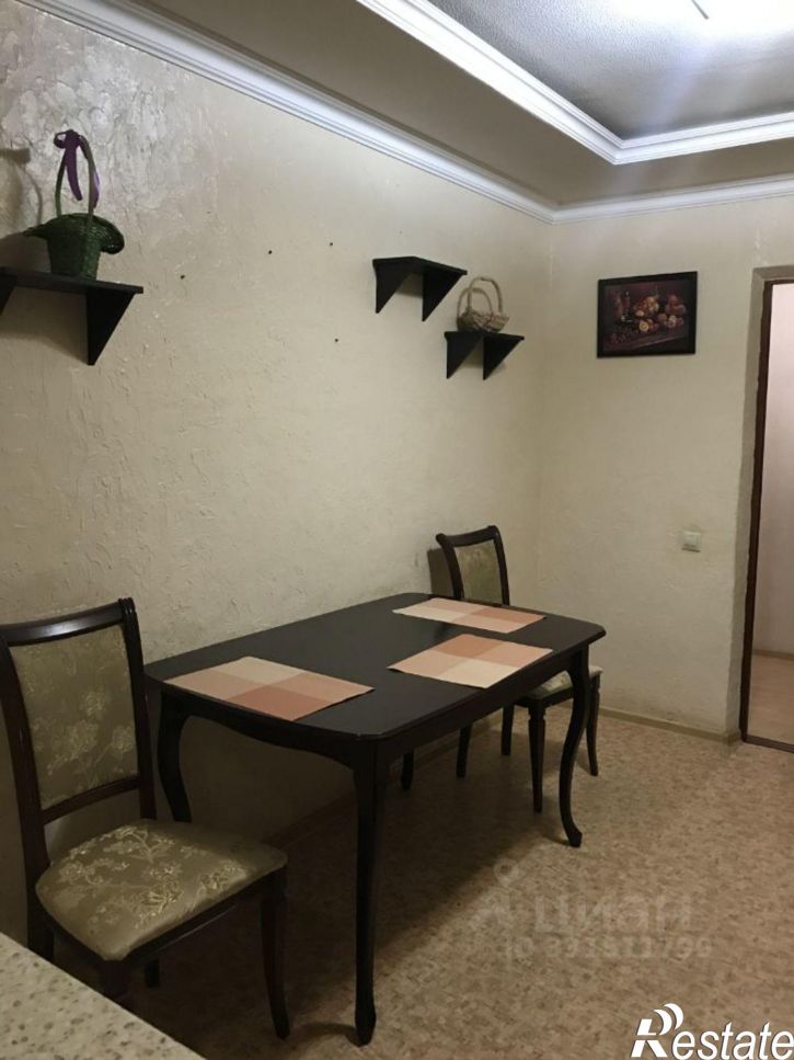 3-комн квартира улица Хмельницкого - улица Гагарина, 34,  д. 34