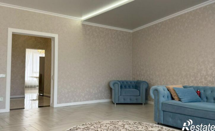 3-комн квартира улица Кирова - улица Тлостанова, 32,  д. 32