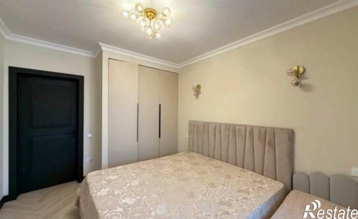 3-комн квартира проспект Кулиева, 6А,  д. 6А