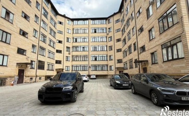 2-комн квартира ул Толстого, 180,  д. 180