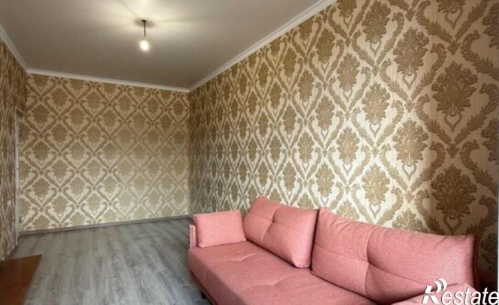 2-комн квартира ул Толстого, 180,  д. 180