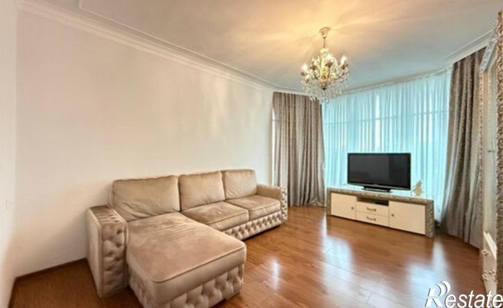 3-комн квартира пр-кт Кулиева, 3,  д. 3